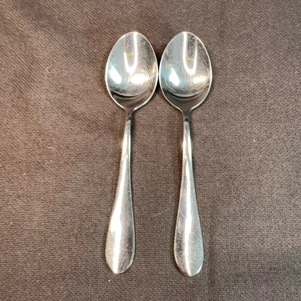 Towle BOSTON ANTIQUE Glossy 2 Oval Soup / Place Spoons Towle 18-10 Stainless